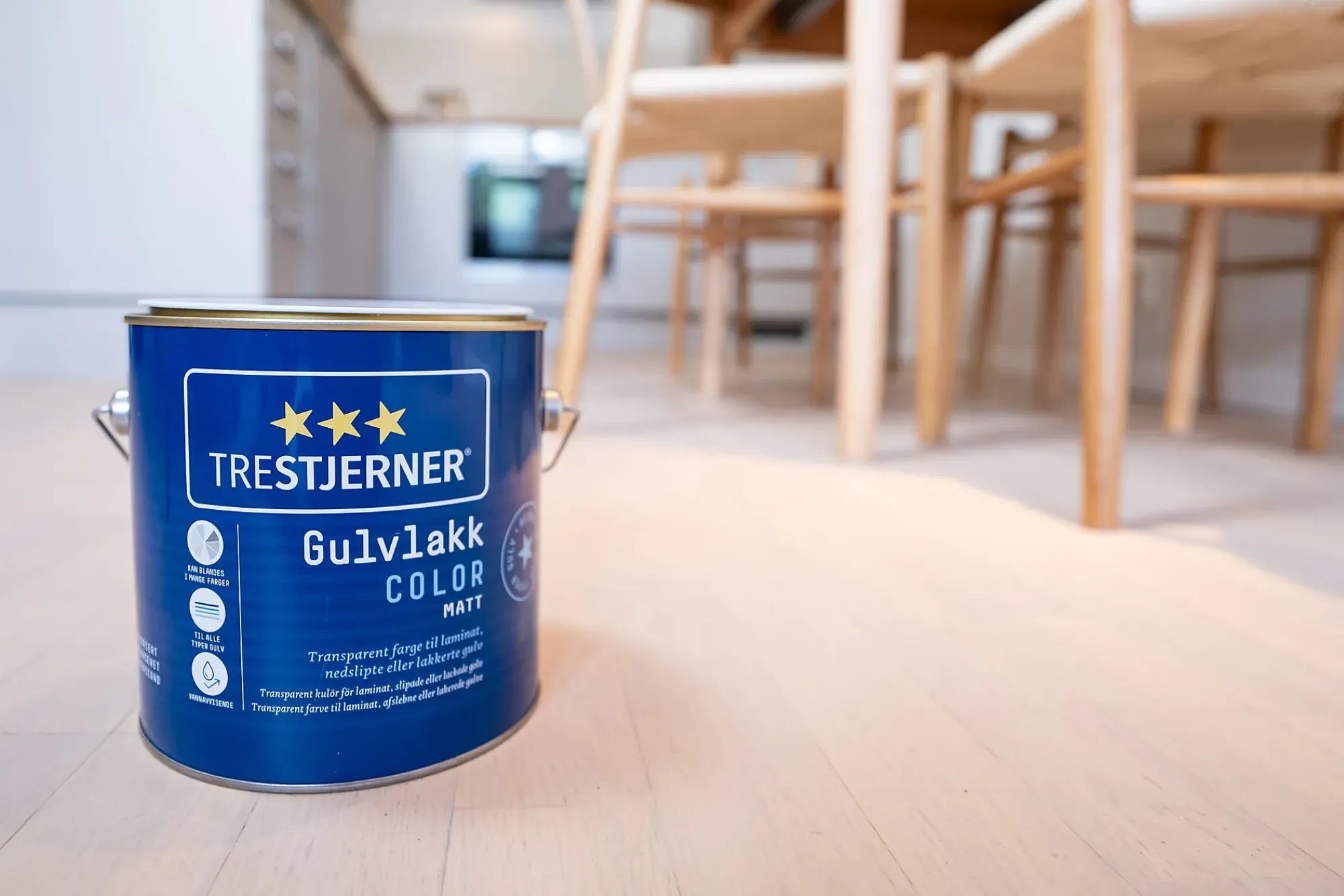 Gulvlakk color 0,68l-Trestjerner