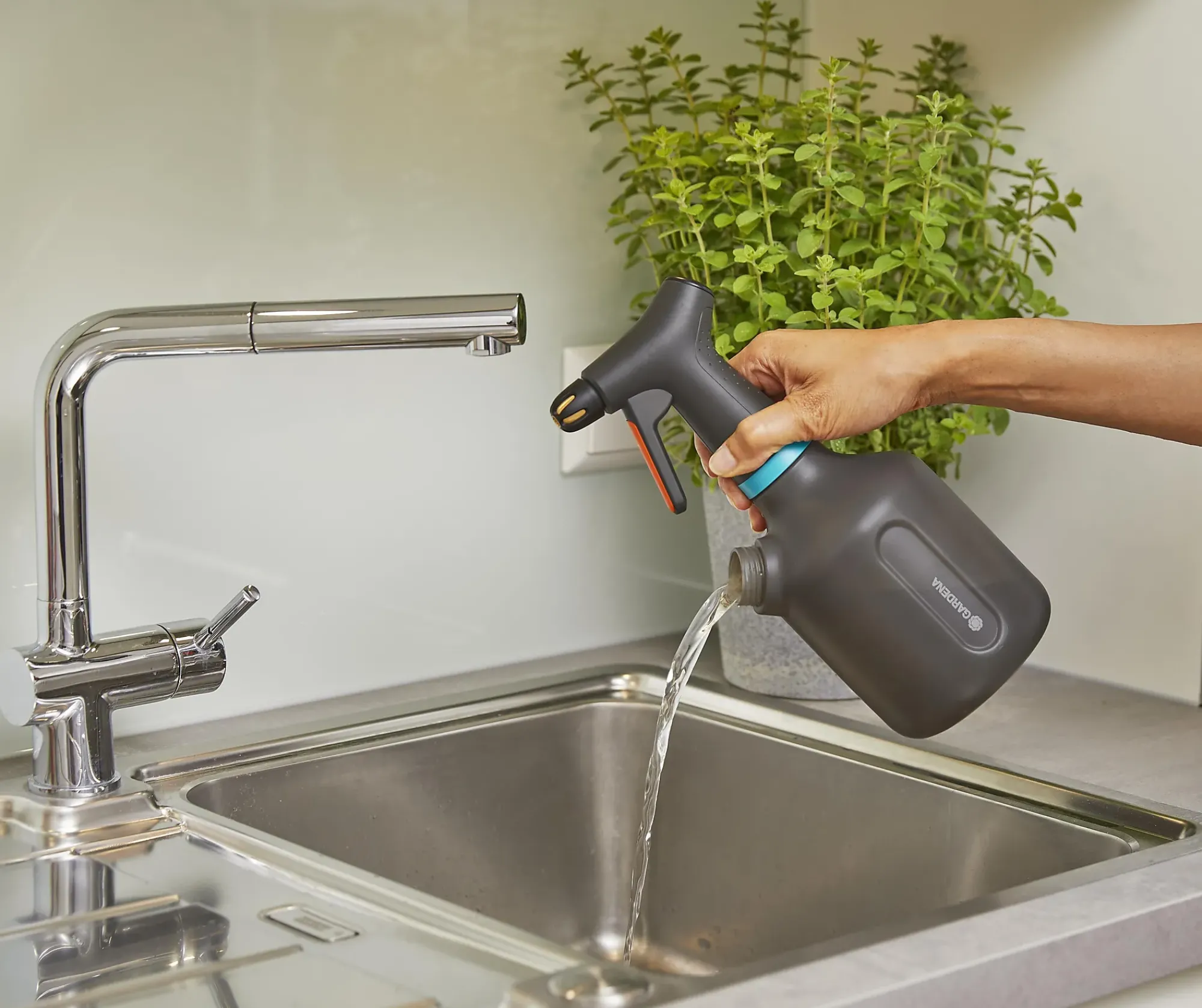 PUMPESPRØYTE 1 L-Gardena Online