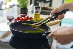 Stekepinsett silikonkant Functional form-Fiskars