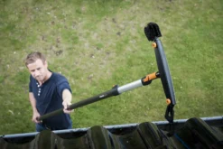 Takrennerenser med teleskopskaft QuikFit-Fiskars Clearance